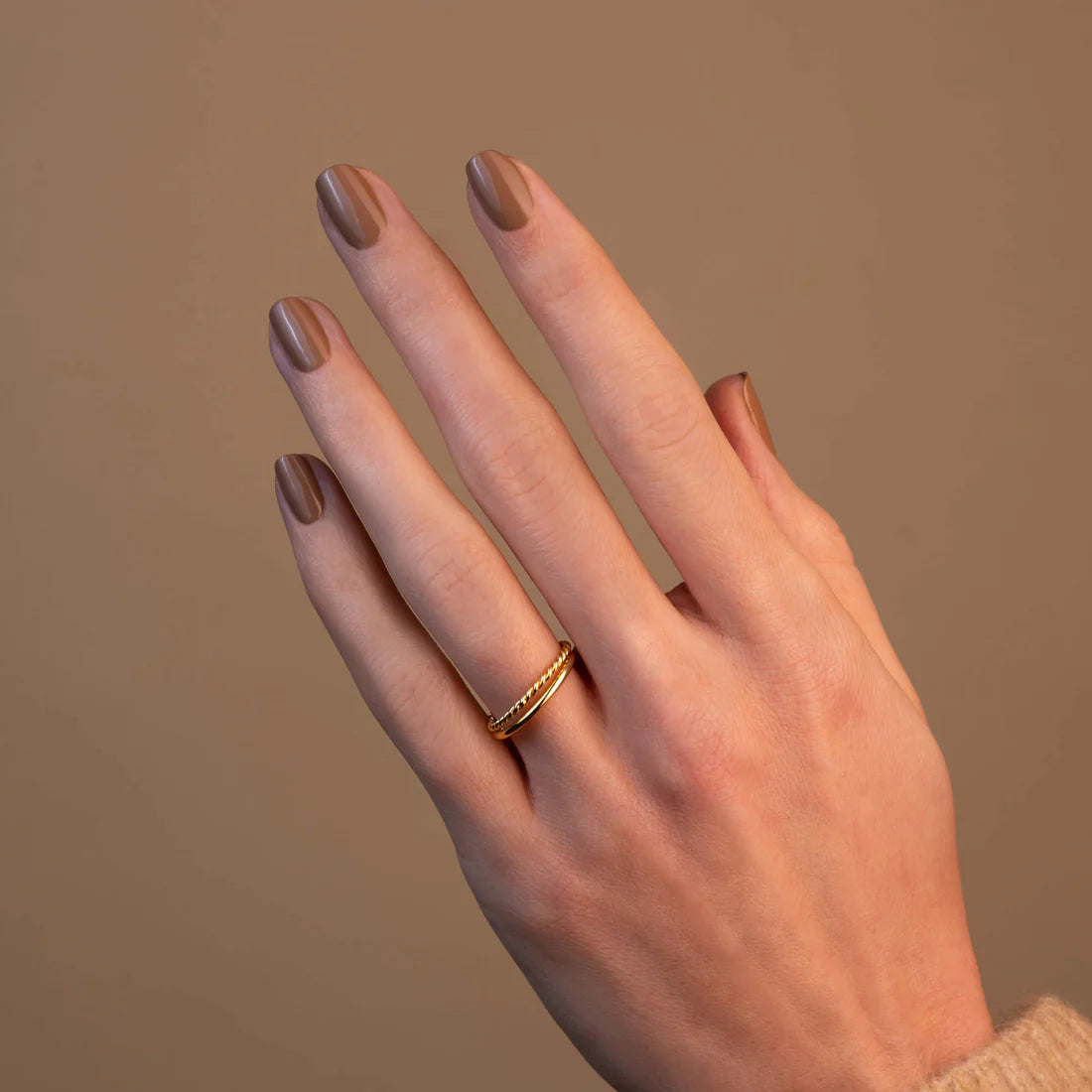Vernis à ongles semi-permanent marron clair (Orme)