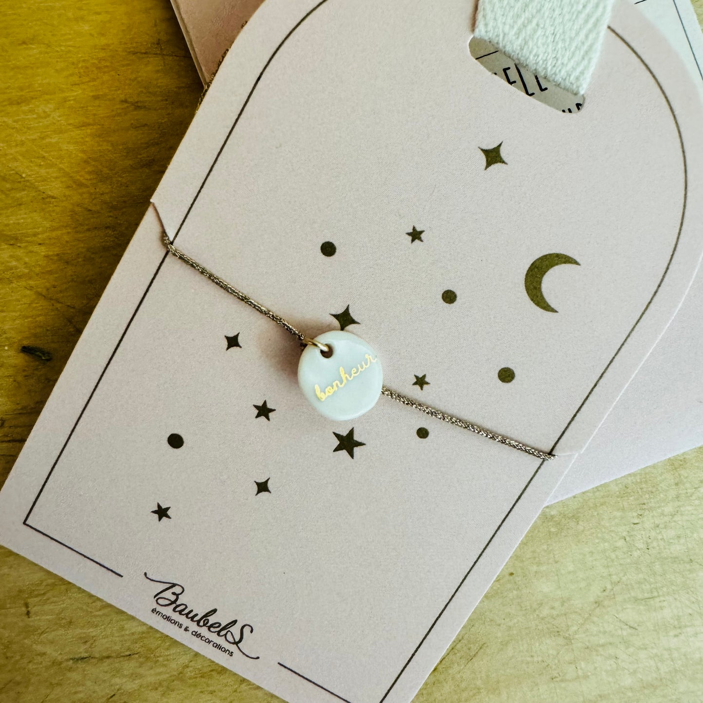 Bracelet médaillon bonheur