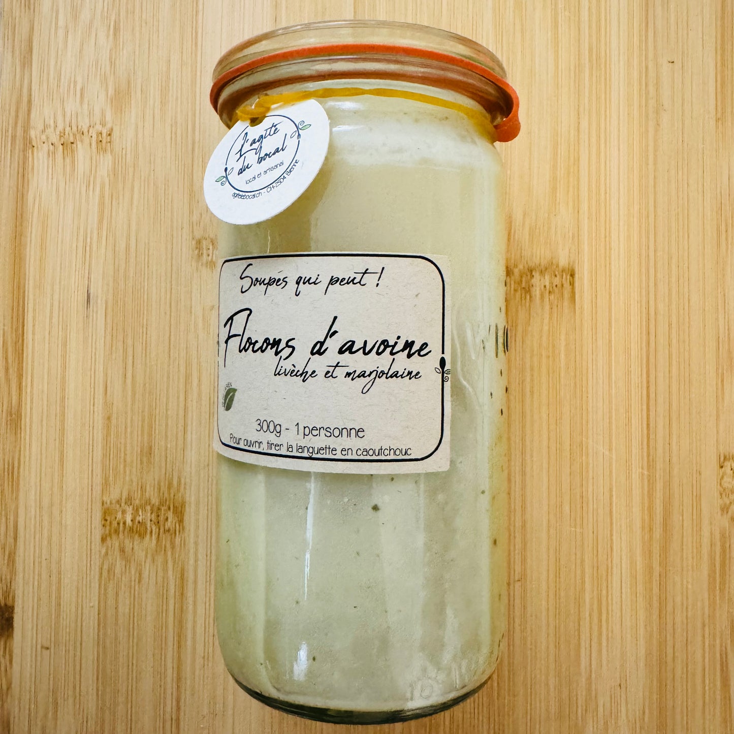 Soupe flocons d'avoine livèche et marjolaine