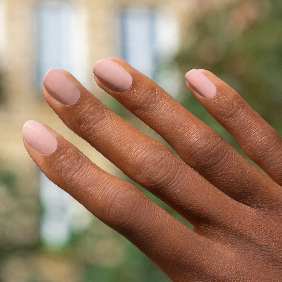 Vernis à ongles semi-permanent beigé rosé (shell beige)