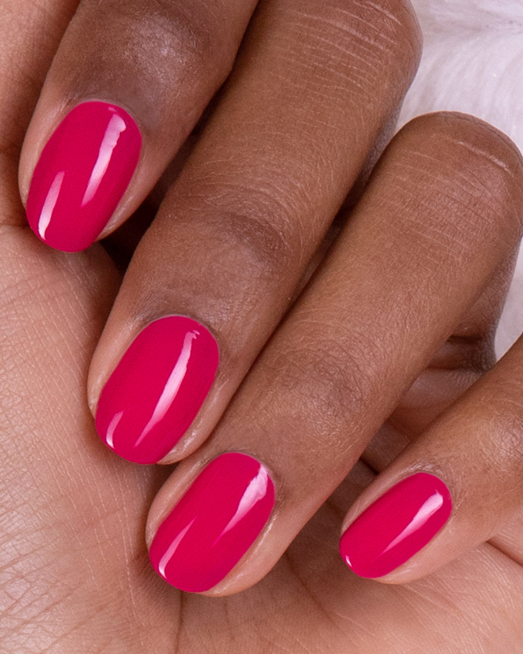Vernis à ongles semi-permanent rose fuchsia (fuchsia)