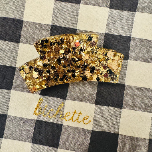 Grande pince en résine