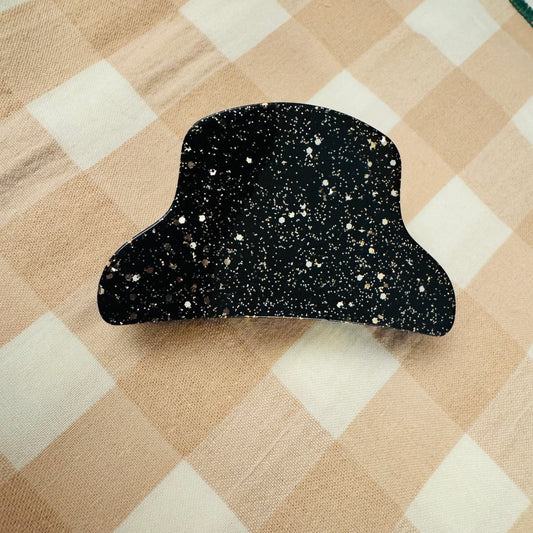 Grande pince en résine