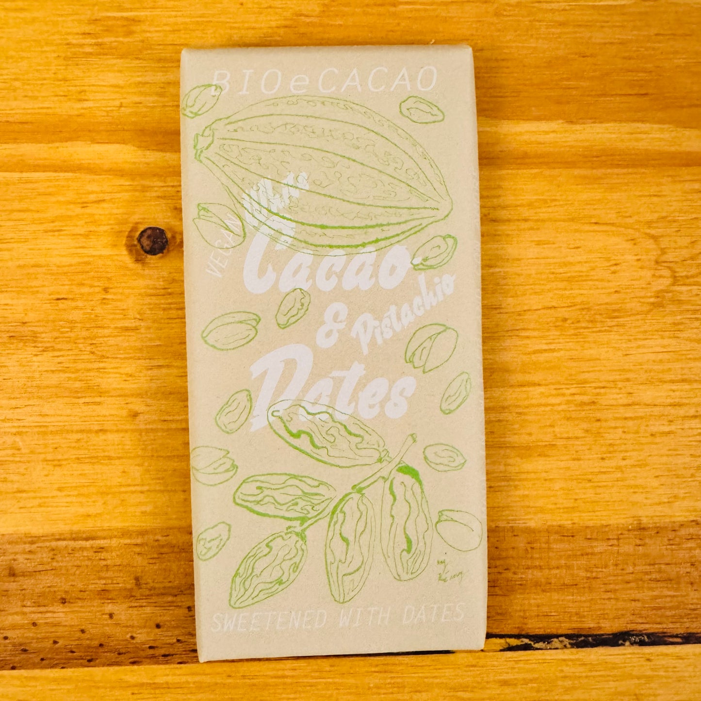 Chocolat lait et pistache (sucré naturellement avec des dattes) BIO