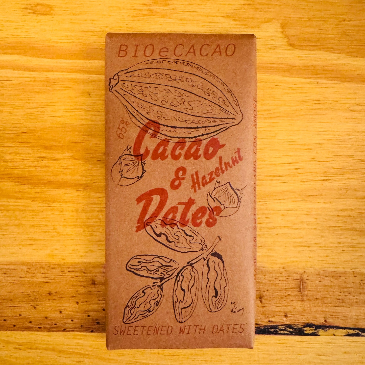 Chocolat 65% aux noisettes (sucré naturellement avec des dattes) BIO