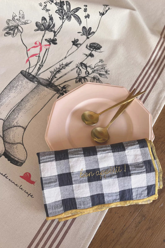 Serviette de table rose réglisse "bon appétit"