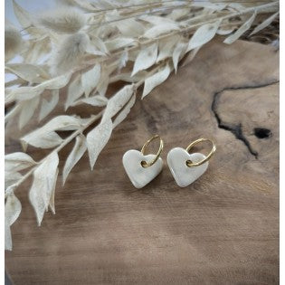 Boucles d'oreilles cœur blanc